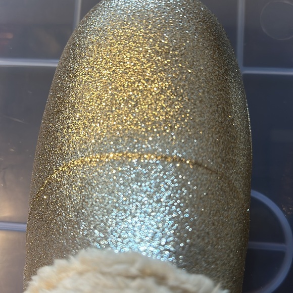 BEBE croc slides. Size 9. NEW, unworn. Gold glitter color. - Picture 2 of 8